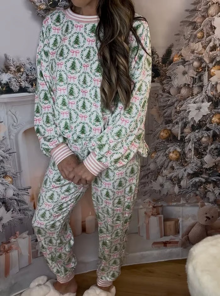 🎄Christmas Trees and Bows Pajama Set ⭐